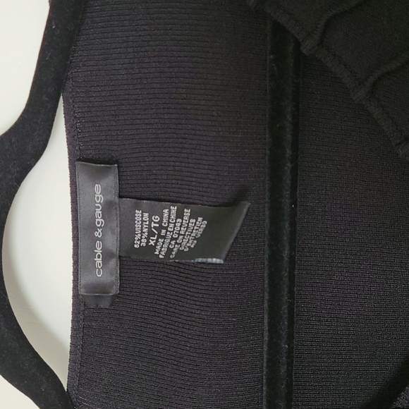 Sweater - Picture 3 of 4